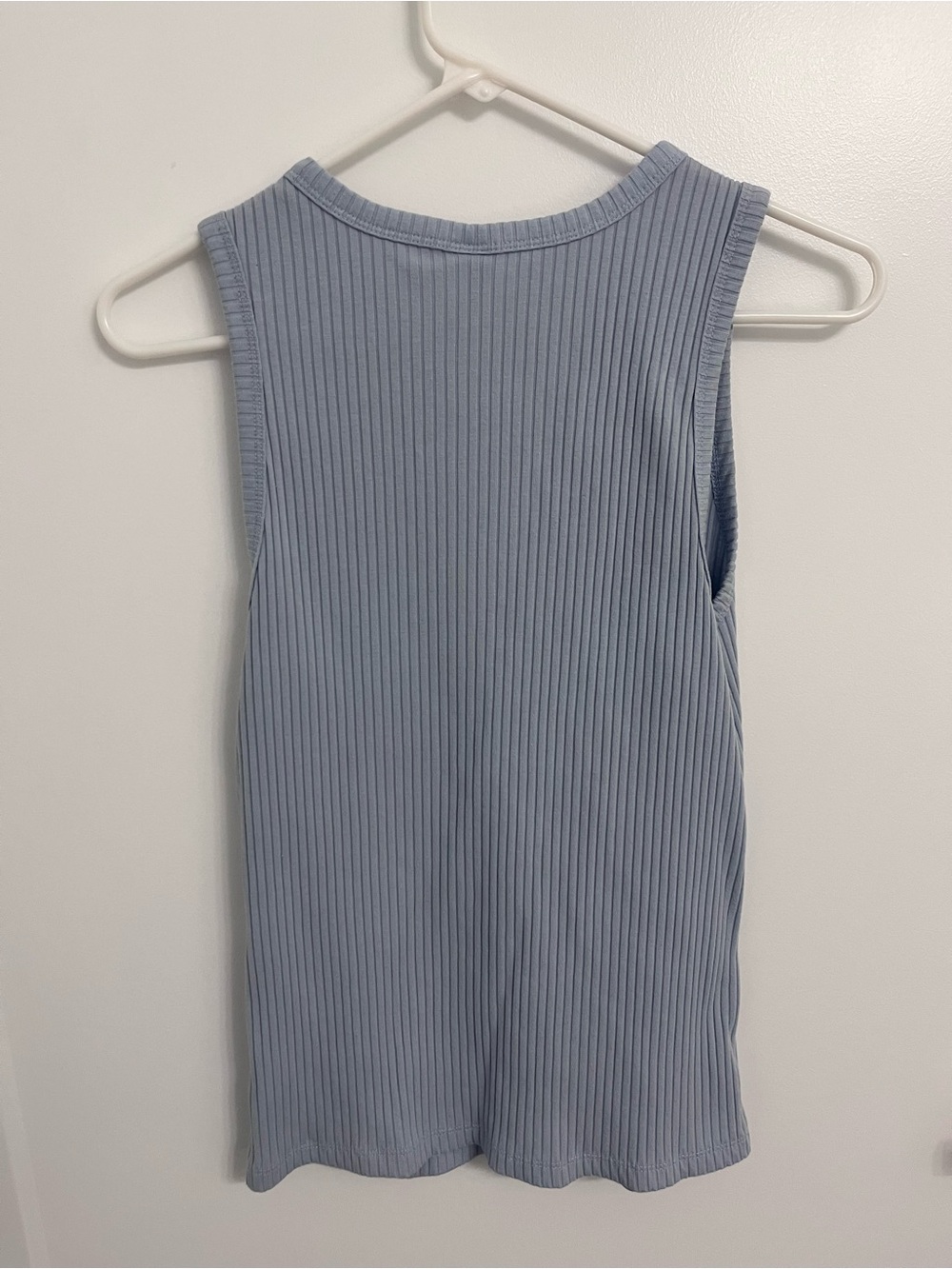 Old Navy Light Blue Ribbed Button-Front Tank - Picture 2 of 2